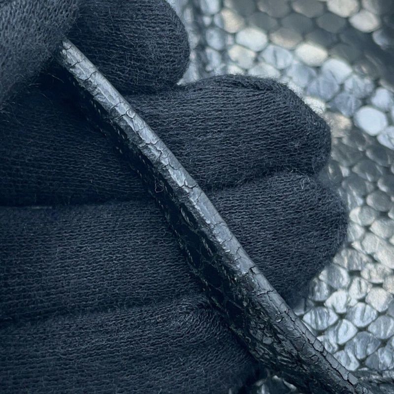 フェンディ トートバッグ パイソン型押しレザー 8BH185 FENDI 黒