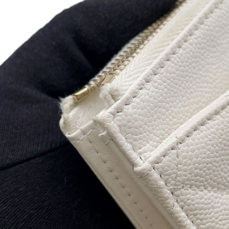 シャネル コインケース マトラッセ ココマーク キャビアスキン AP3179 フラグメント カードケース 白