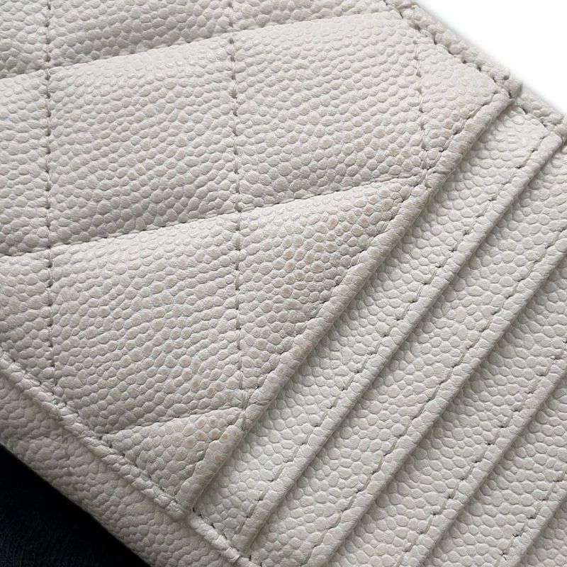 シャネル コインケース マトラッセ ココマーク キャビアスキン AP3179 フラグメント カードケース 白