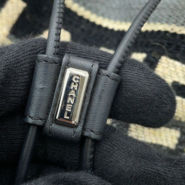 シャネル ショルダーバッグ ドーヴィル 巾着 A57536 CHANEL 黒