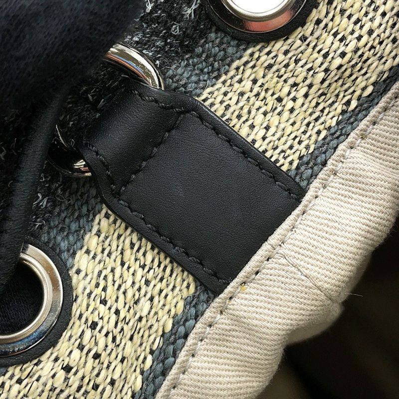 シャネル ショルダーバッグ ドーヴィル 巾着 A57536 CHANEL 黒