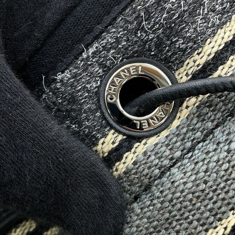 シャネル ショルダーバッグ ドーヴィル 巾着 A57536 CHANEL 黒