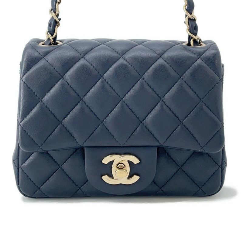 シャネル チェーンショルダーバッグ マトラッセ ココマーク ラムスキン A35200 CHANEL バッグ