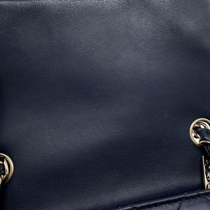 シャネル チェーンショルダーバッグ マトラッセ ココマーク ラムスキン A35200 CHANEL バッグ