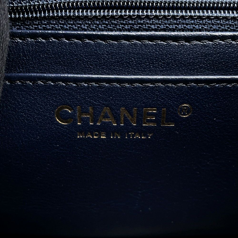 シャネル チェーンショルダーバッグ マトラッセ ココマーク ラムスキン A35200 CHANEL バッグ