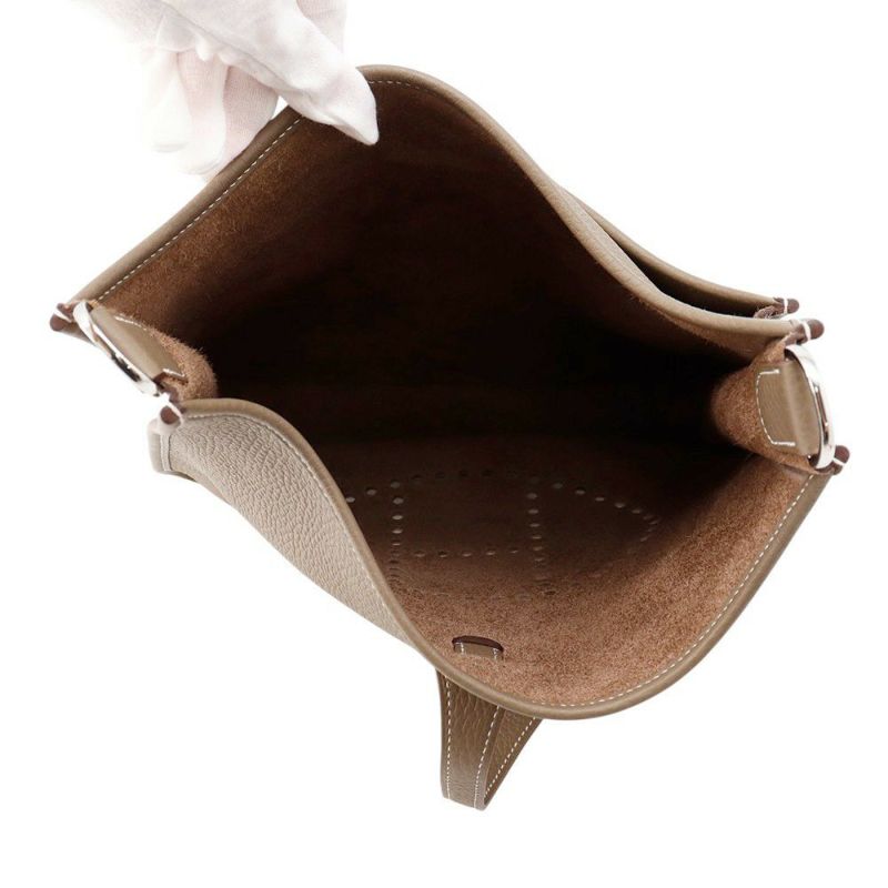 エルメス ショルダーバッグ エブリン3 PM エトゥープ/シルバー金具 トリヨンクレマンス K刻印 HERMES Evelyne