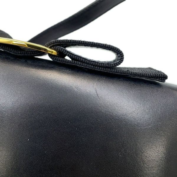 サルヴァトーレ・フェラガモ ショルダーバッグ ヴァラリボン レザー Ferragamo 黒