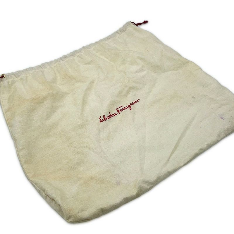 サルヴァトーレ・フェラガモ ショルダーバッグ ヴァラリボン レザー Ferragamo 黒