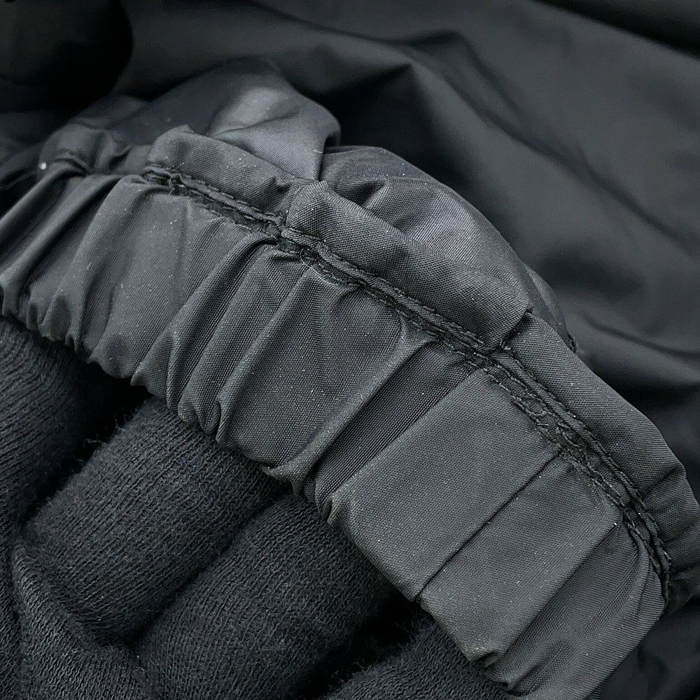 モンクレール ジャケット キッズ Weteパーカー K19541A0007253A5E キッズサイズ14 MONCLER 黒