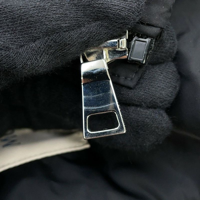 モンクレール ジャケット キッズ Weteパーカー K19541A0007253A5E キッズサイズ14 MONCLER 黒