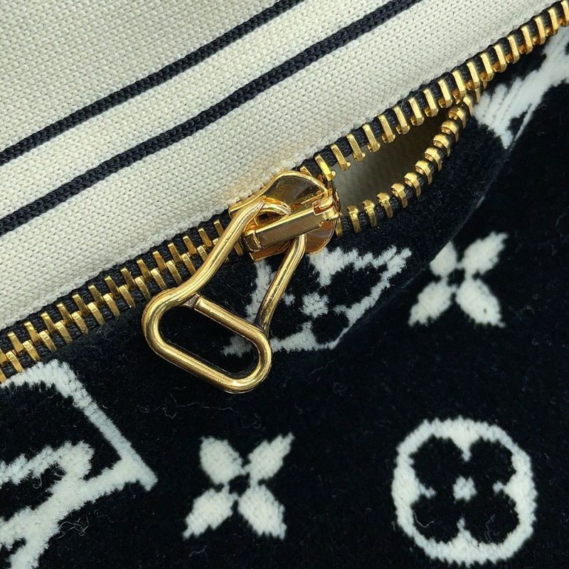 ルイヴィトン ボトムス モノグラム ベロアパンツ コットン レディースサイズXL LOUIS VUITTON ヴィトン 黒