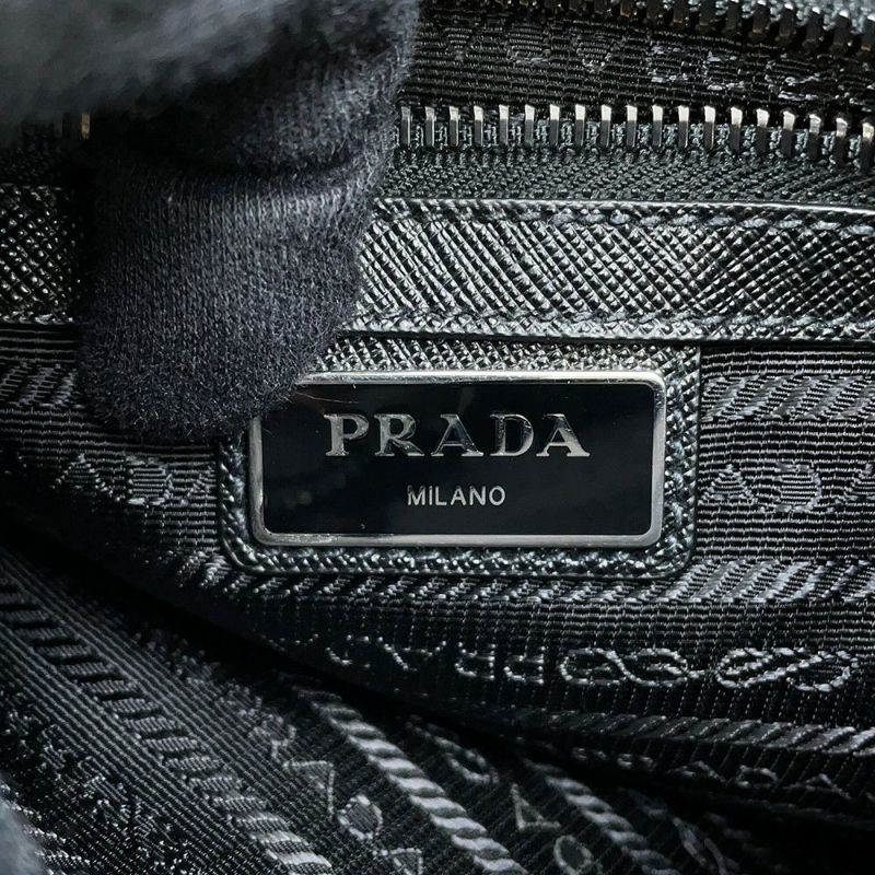 プラダ ショルダーバッグ Re-Nylon トライアングルロゴ 2VH118 PRADA 黒