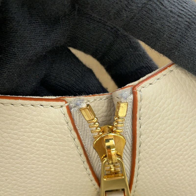 ロエベ ハンドバッグ ハンモック スモール レザー A538S35X18 LOEWE 2way