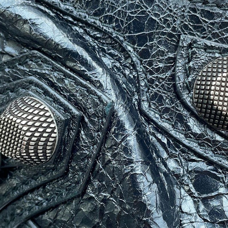 バレンシアガ ショルダーバッグ ル カゴール シリンダー レザー 771716 BALENCIAGA バッグ 黒