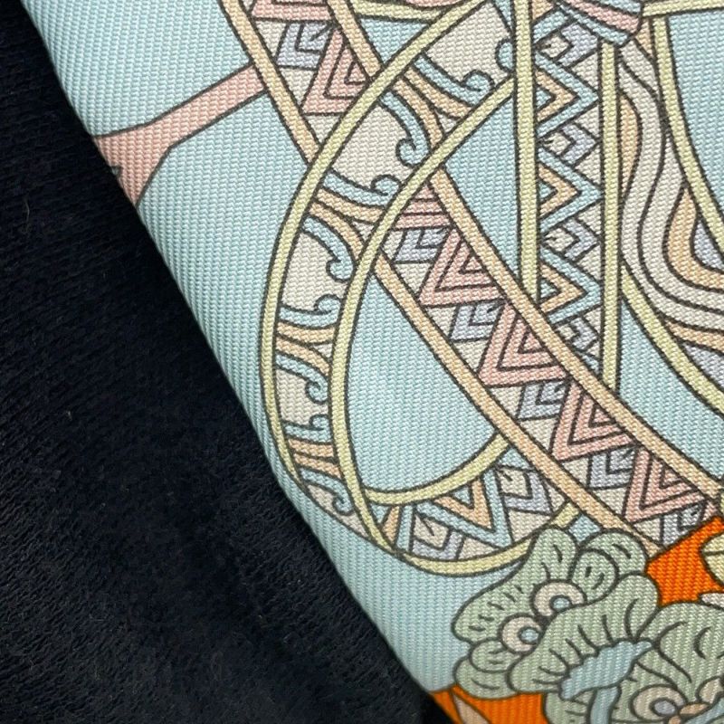 エルメス スカーフ ツイリー 杖傘と決闘 De l'Ombrelle aux Duels Vieux HERMES シルクツイル 2021秋冬