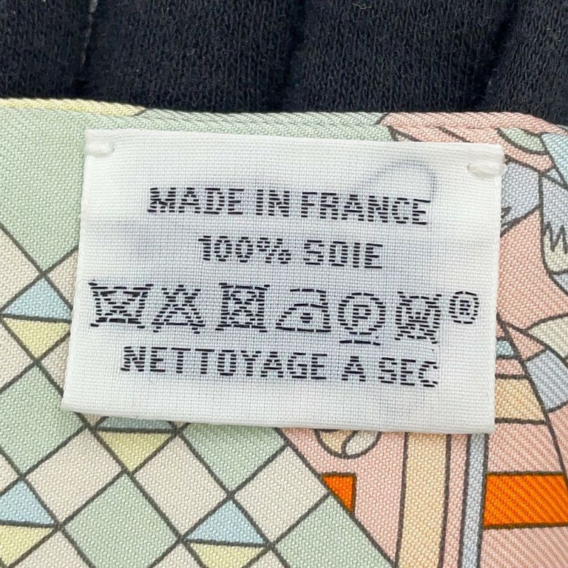 エルメス スカーフ ツイリー 杖傘と決闘 De l'Ombrelle aux Duels Vieux HERMES シルクツイル 2021秋冬