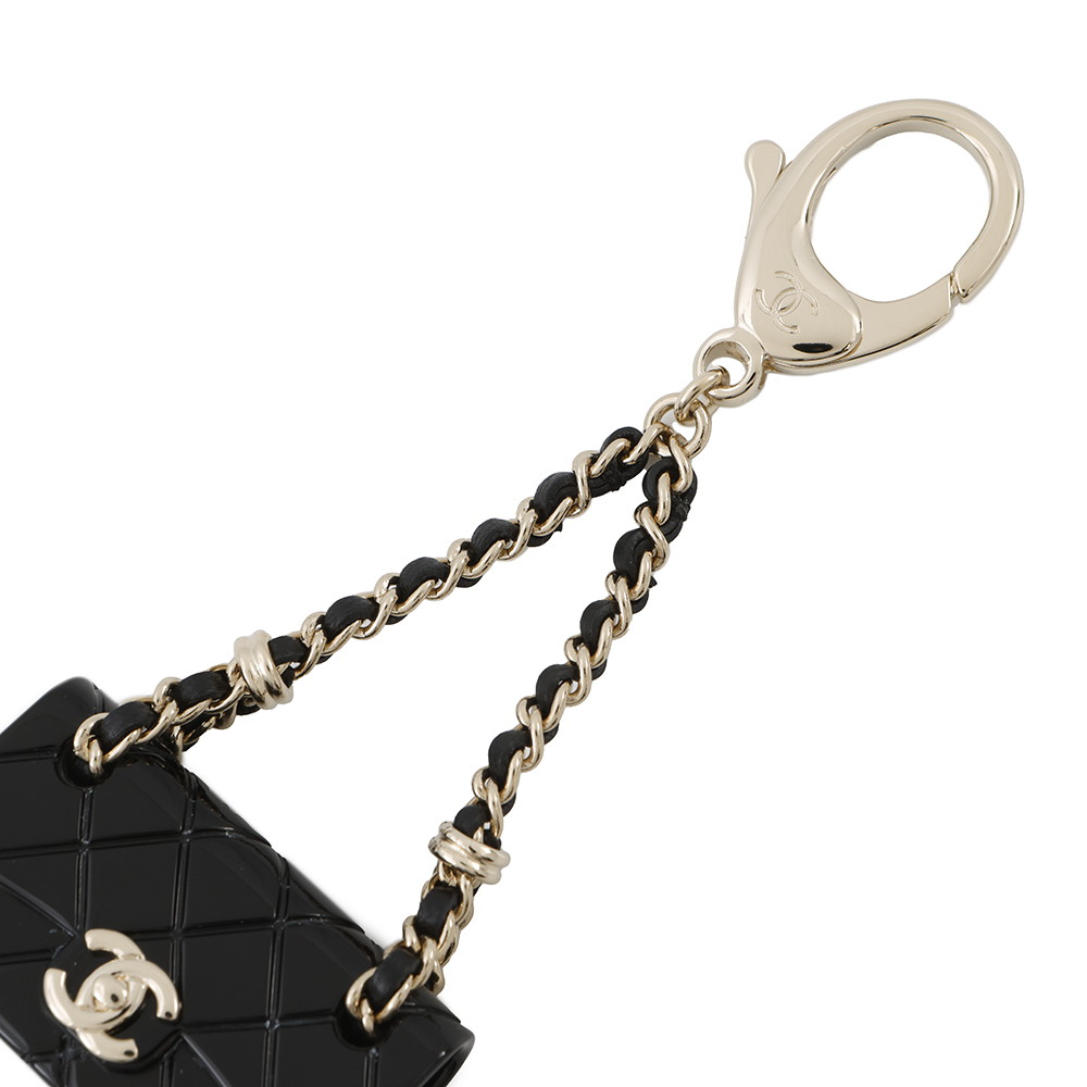 シャネル バッグチャーム マトラッセバッグ モチーフ B23C ABA121 CHANEL チャーム 黒