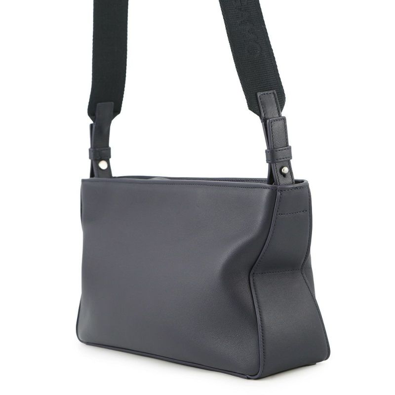 サルヴァトーレ・フェラガモ ショルダーバッグ スターシェイプポーチ カーフレザー 241655 Ferragamo 2wayクラッチバッグ