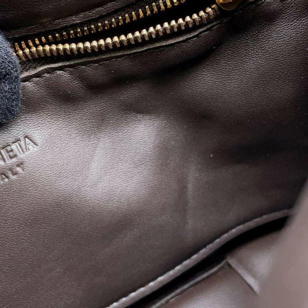 ボッテガヴェネタ ショルダーバッグ パデッド カセット マキシイントレチャート 591970 BOTTEGA VENETA