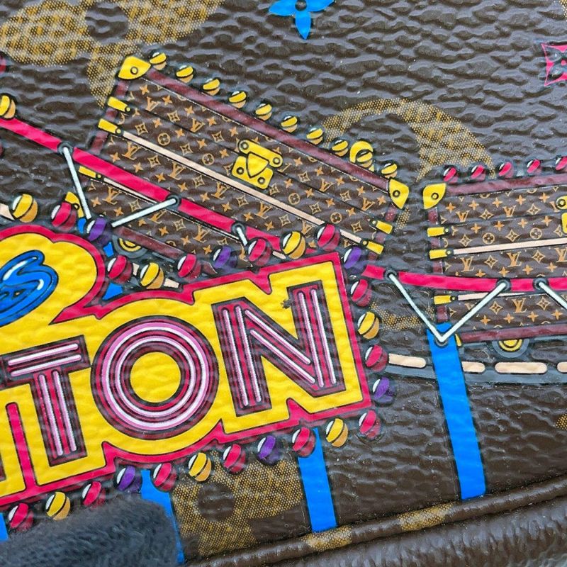 ルイヴィトン ポーチ モノグラム/ヴィヴィエンヌ ミニ・ポシェット・アクセソワール M69752 LOUIS VUITTON