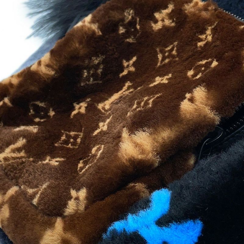 ルイヴィトン リュック モノグラム/ファー Automne Hiver 2020 マルチファー バックパック M24776 バッグ 黒 ブラック