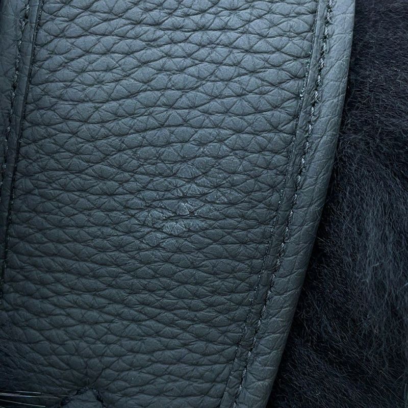 ルイヴィトン リュック モノグラム/ファー Automne Hiver 2020 マルチファー バックパック M24776 バッグ 黒 ブラック