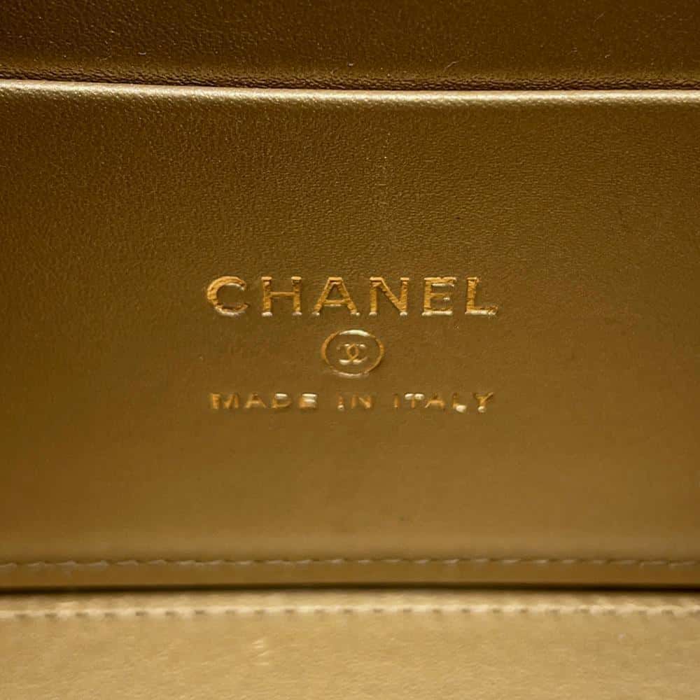 シャネル チェーンショルダーバッグ マトラッセ ココマーク バニティバッグ ラムスキン AP2303 CHANEL 黒