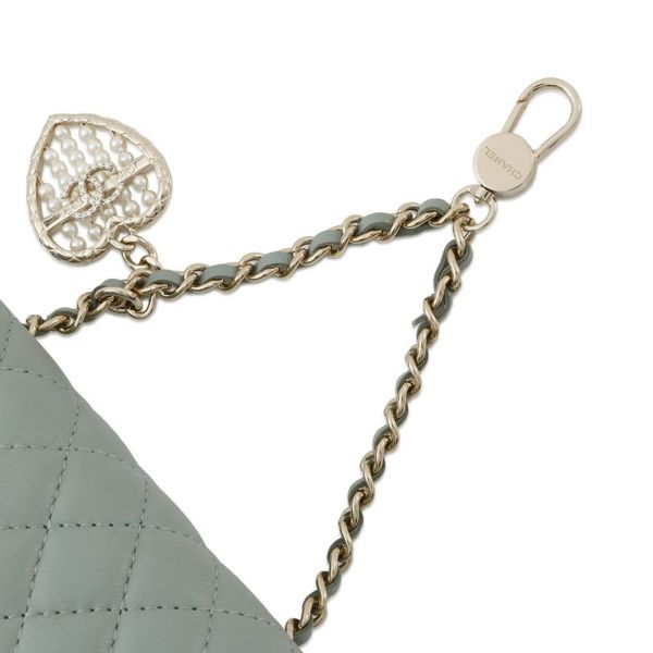 シャネル バッグチャーム ココマーク マトラッセ ミニバッグ ラムスキン AP4760 CHANEL ミニポーチ 小物入れ