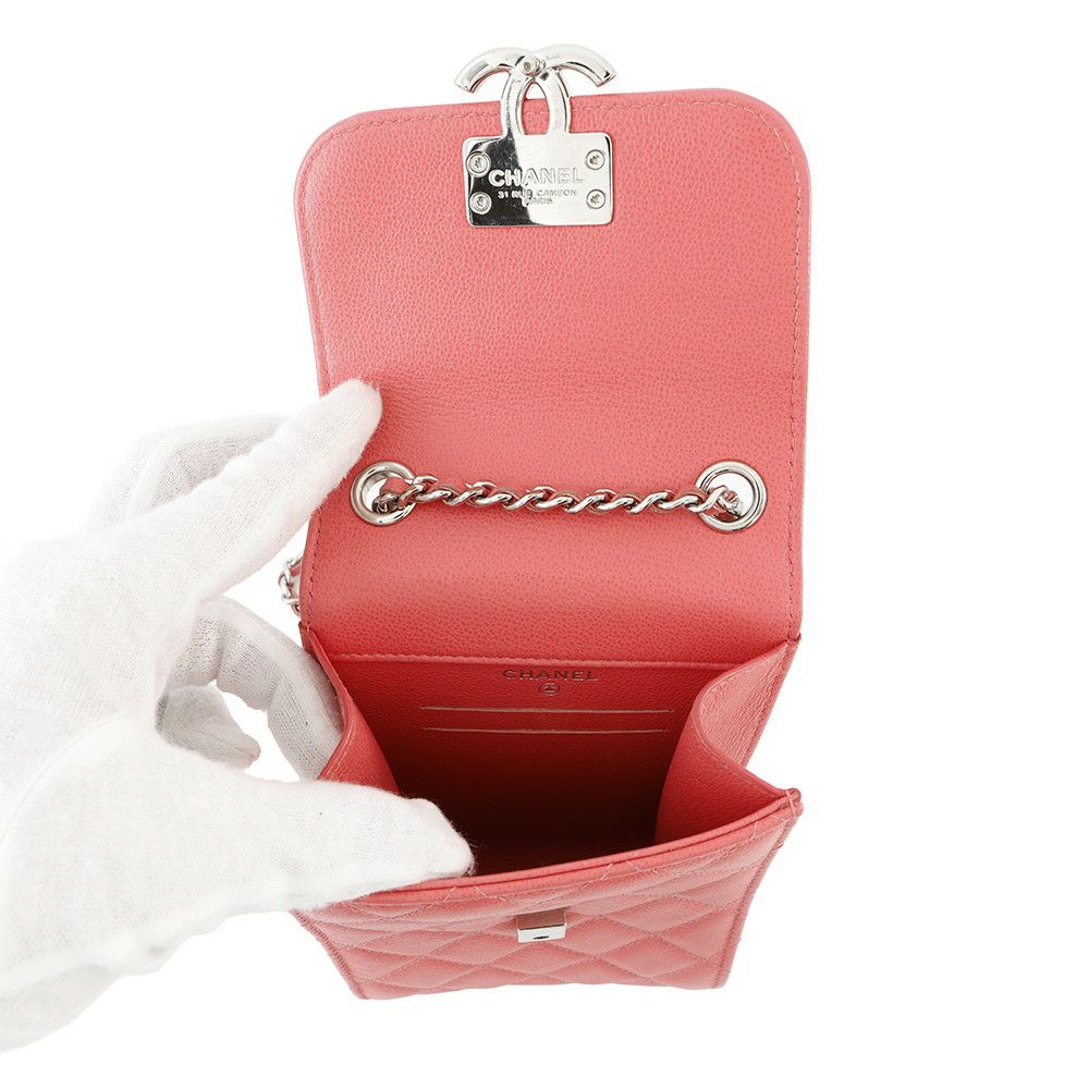 シャネル チェーンフォンケース マトラッセ ハーフココマーク レザー CHANEL バッグ