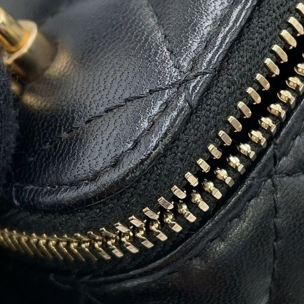 シャネル チェーンショルダーバッグ スモール バニティケース ラムスキン AP2198 CHANEL ポシェット 黒 ヴァニティ