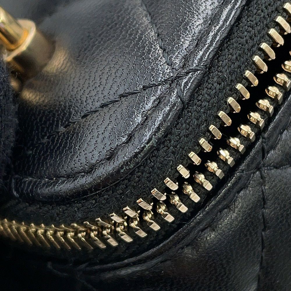 シャネル チェーンショルダーバッグ スモール バニティケース ラムスキン AP2198 CHANEL ポシェット 黒 ヴァニティ