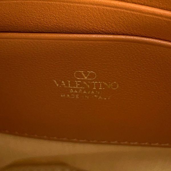 ヴァレンティノ・ガラヴァーニ ハンドバッグ ロックスタッズ バケットバッグ ラフィア レザー 4W2P0W31MZI 2way