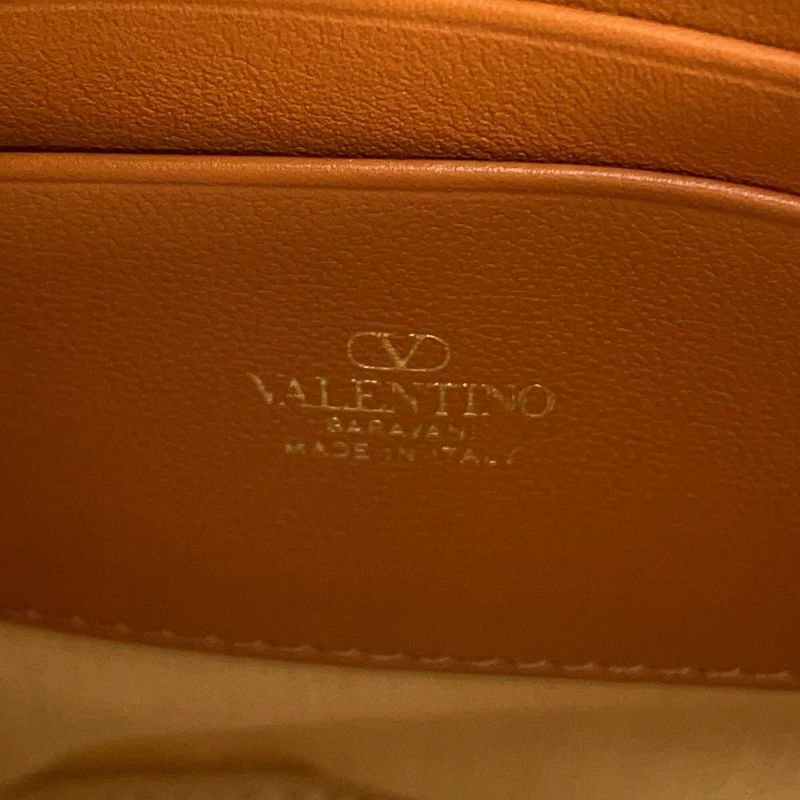 ヴァレンティノ・ガラヴァーニ ハンドバッグ ロックスタッズ バケットバッグ ラフィア レザー 4W2P0W31MZI 2way