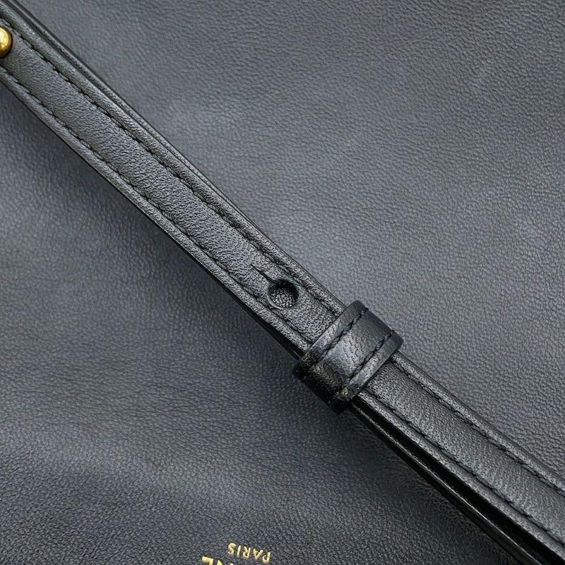 セリーヌ ショルダーバッグ トリオ ラージ ラムスキン 171453 CELINE 黒