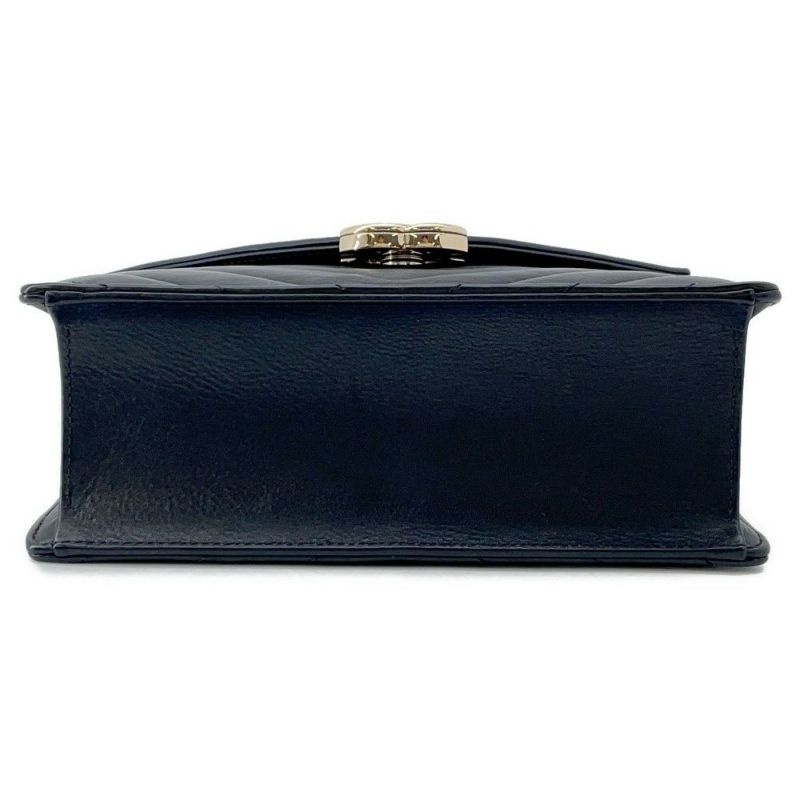 シャネル チェーンショルダーバッグ Vステッチ シェブロン ラムスキン AS0025 CHANEL 黒