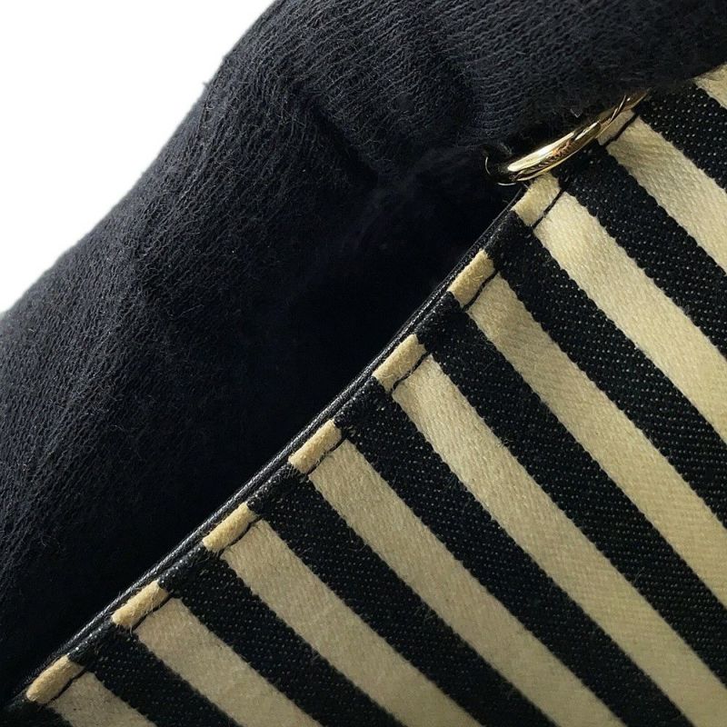 シャネル チェーンショルダーバッグ Vステッチ シェブロン ラムスキン AS0025 CHANEL 黒