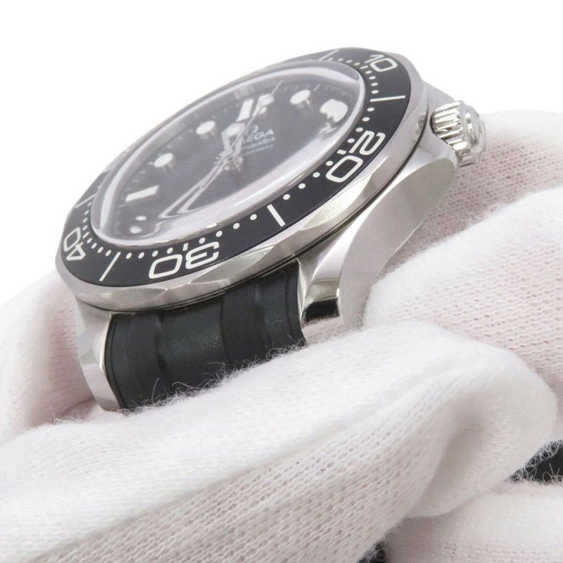 オメガ シーマスター ダイバー 300M コーアクシャル マスタークロノメーター 210.32.42.20.01.003 腕時計 黒文字盤