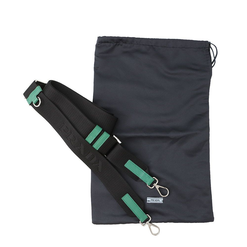 プラダ ショルダーバッグ トライアングル スマホショルダー サフィアーノ 2ZH126 PRADA