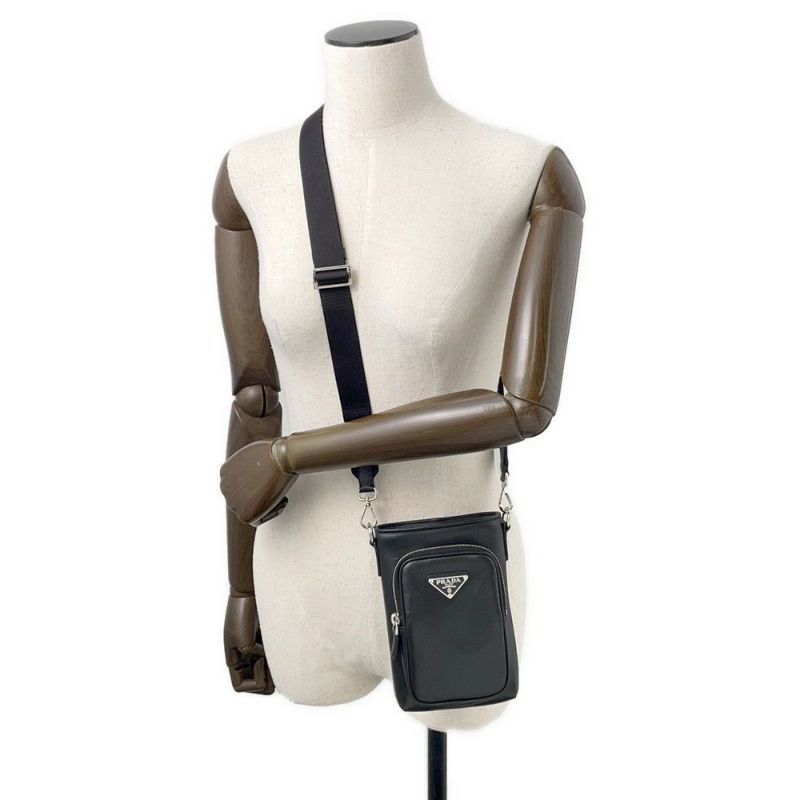 プラダ ショルダーバッグ スマートフォンケース カーフレザー ナイロン 2ZH155 PRADA 黒 フォンホルダー