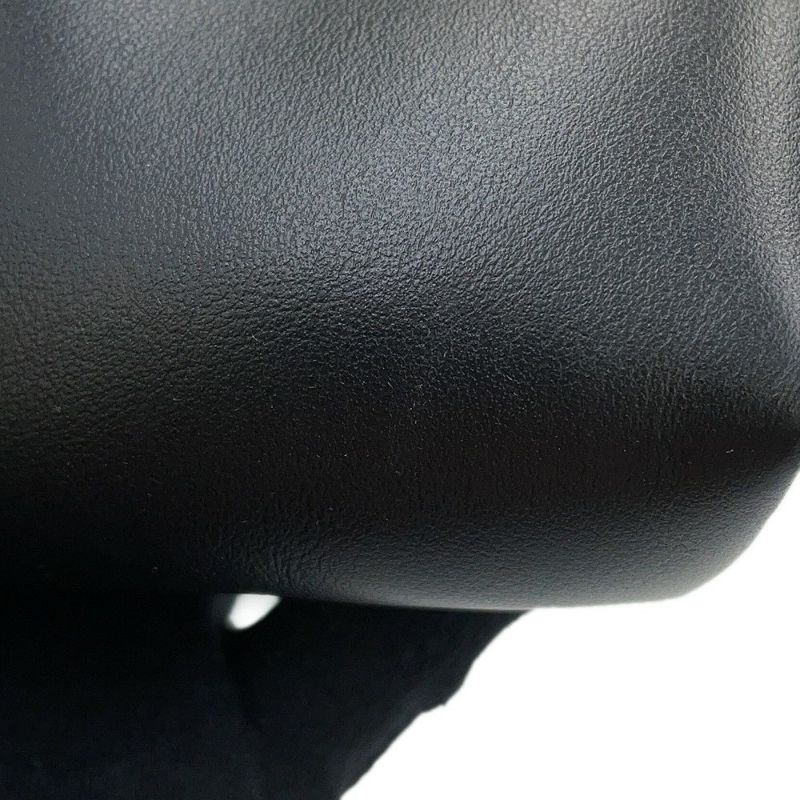 プラダ ショルダーバッグ スマートフォンケース カーフレザー ナイロン 2ZH155 PRADA 黒 フォンホルダー