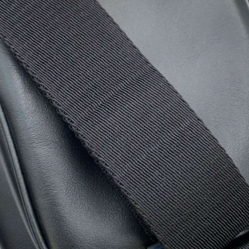 プラダ ショルダーバッグ スマートフォンケース カーフレザー ナイロン 2ZH155 PRADA 黒 フォンホルダー