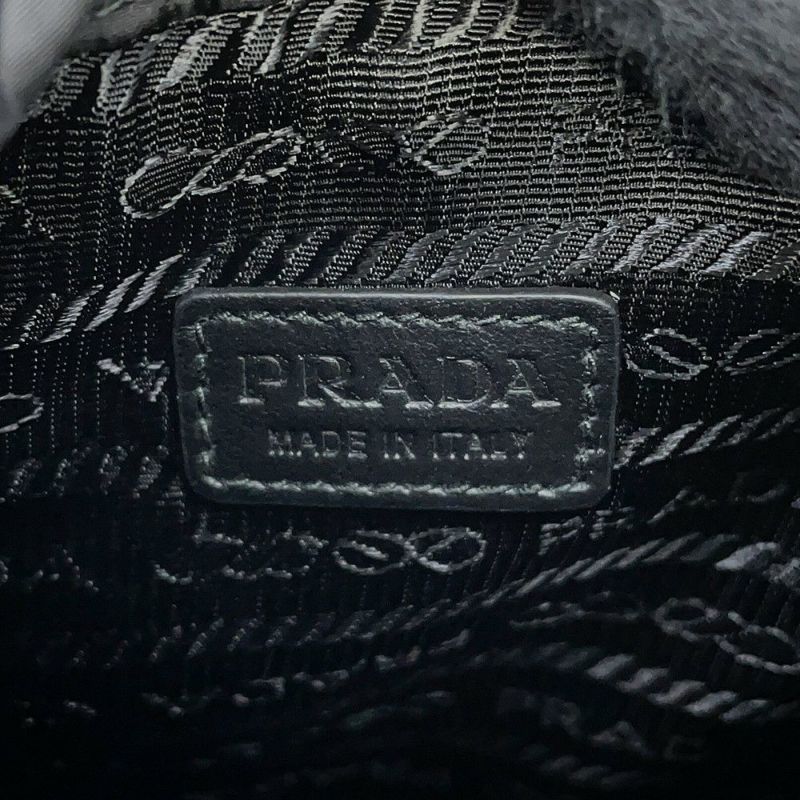 プラダ ショルダーバッグ スマートフォンケース カーフレザー ナイロン 2ZH155 PRADA 黒 フォンホルダー