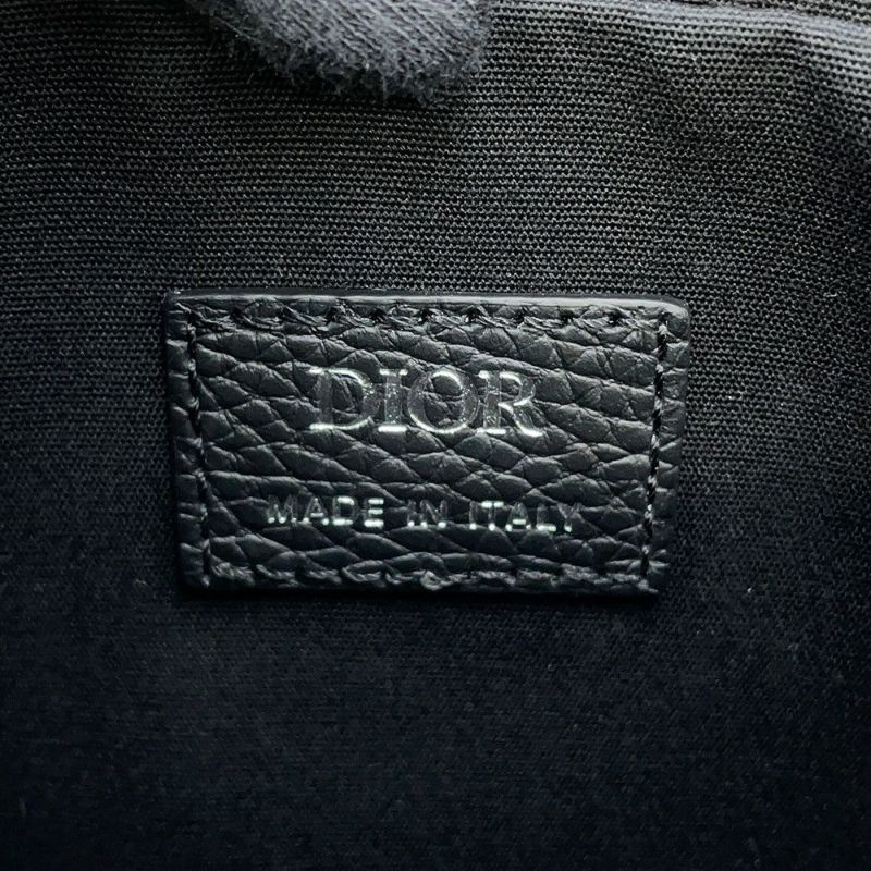 クリスチャン・ディオール ショルダーバッグ ディオール グラビティ サドル 3-in-1 カーフレザー 1ADPO049YKS 黒