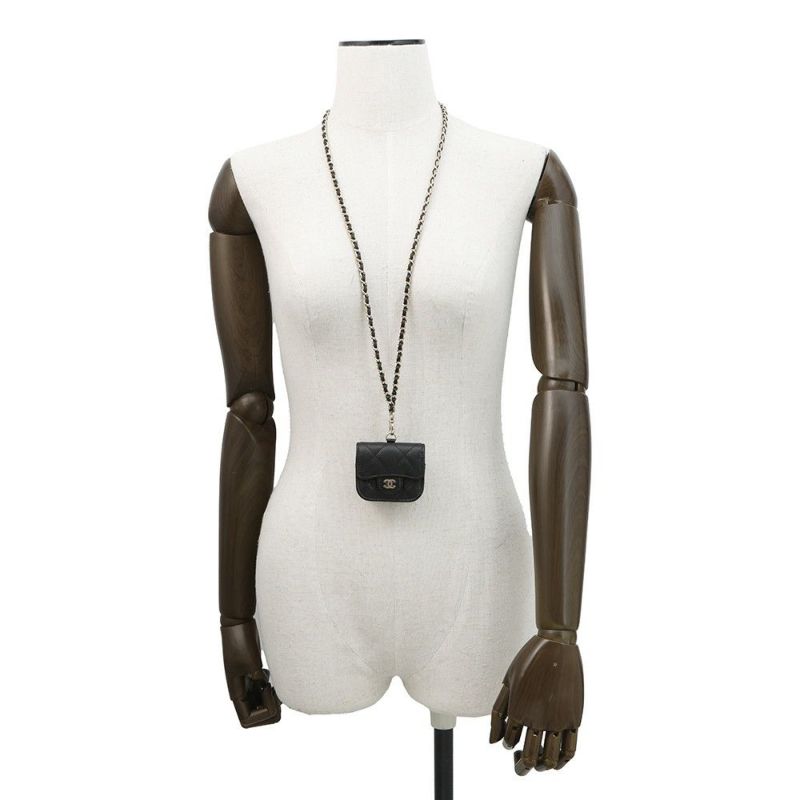 シャネル ケース AirPods Proケース マトラッセ ココマーク キャビアスキン ストラップ付き AP1739 CHANEL 黒