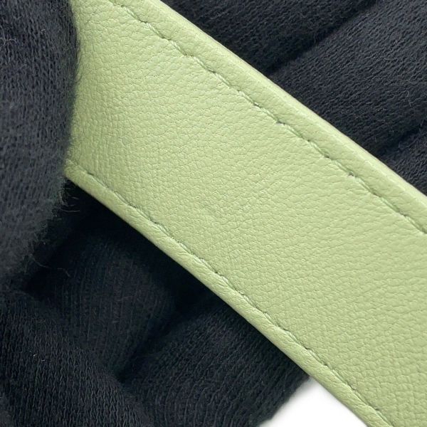 シャネル チェーンウォレット ココマーク マトラッセ シャネル19 キルティング ラムスキン AP0957 CHANEL 財布