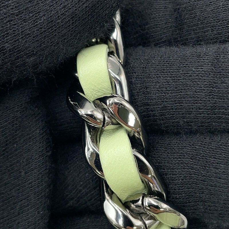 シャネル チェーンウォレット ココマーク マトラッセ シャネル19 キルティング ラムスキン AP0957 CHANEL 財布