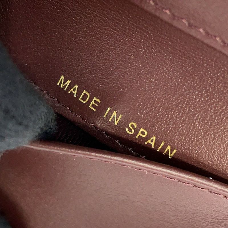 シャネル 三つ折り財布 マトラッセ ココマーク クラシック スモール フラップ ウォレット AP0230 CHANEL 黒