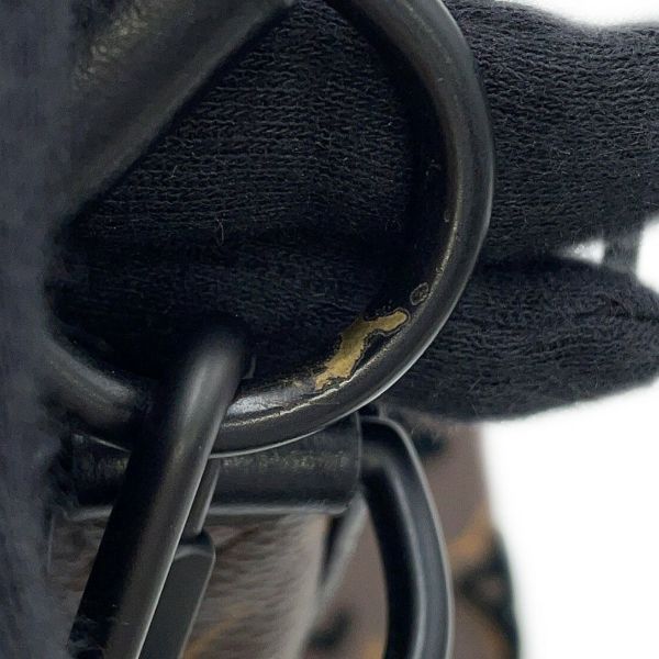 ルイヴィトン ショルダーバッグ モノグラム・タフタージュ トリアングル・メッセンジャーバッグ M45070 ブラック 黒