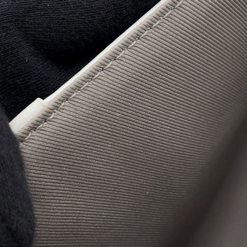 ルイヴィトン ハンドバッグ フラップ・ソフトトランク メッセンジャー トリヨンレザー M57407 2wayショルダー 白