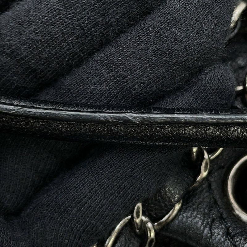 シャネル チェーンショルダーバッグ パリダラス 巾着 スエード レザー CHANEL 黒